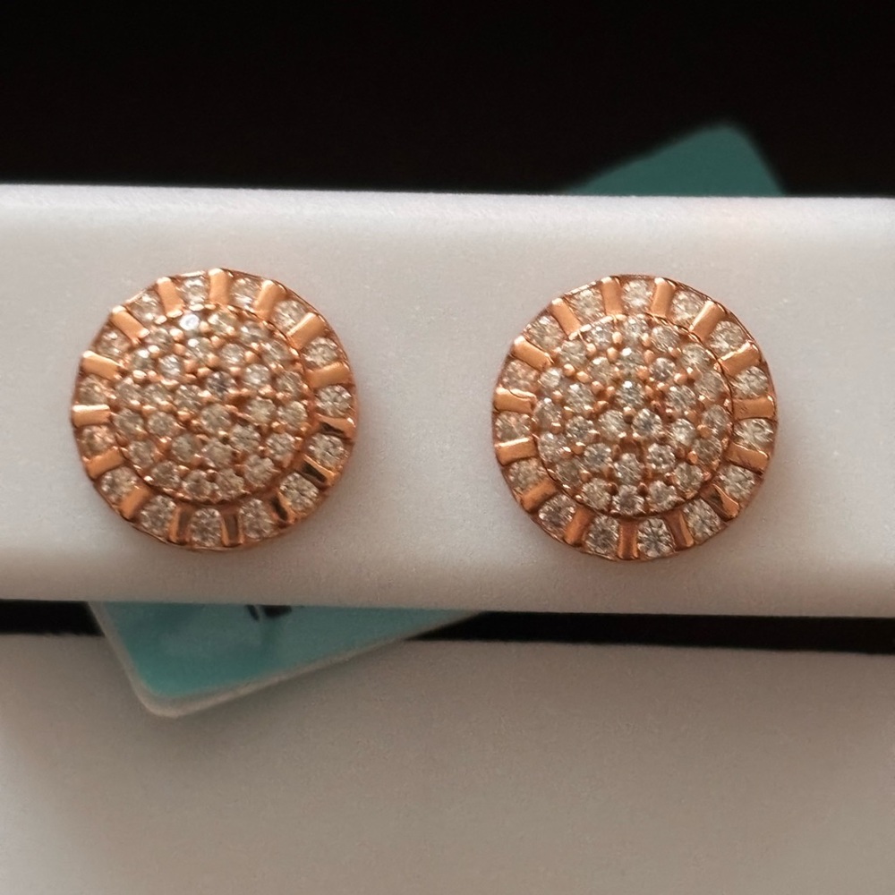 Rose Gold Moissonite